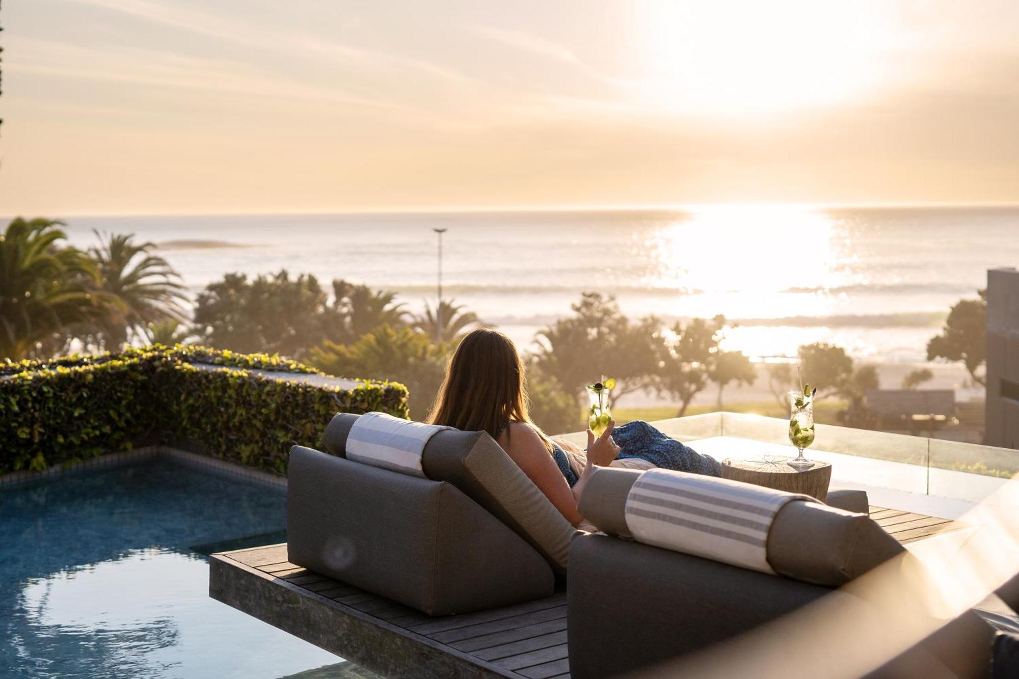 Pod Camps Bay By The Oyster Collection Hotel Cape Town Exterior photo